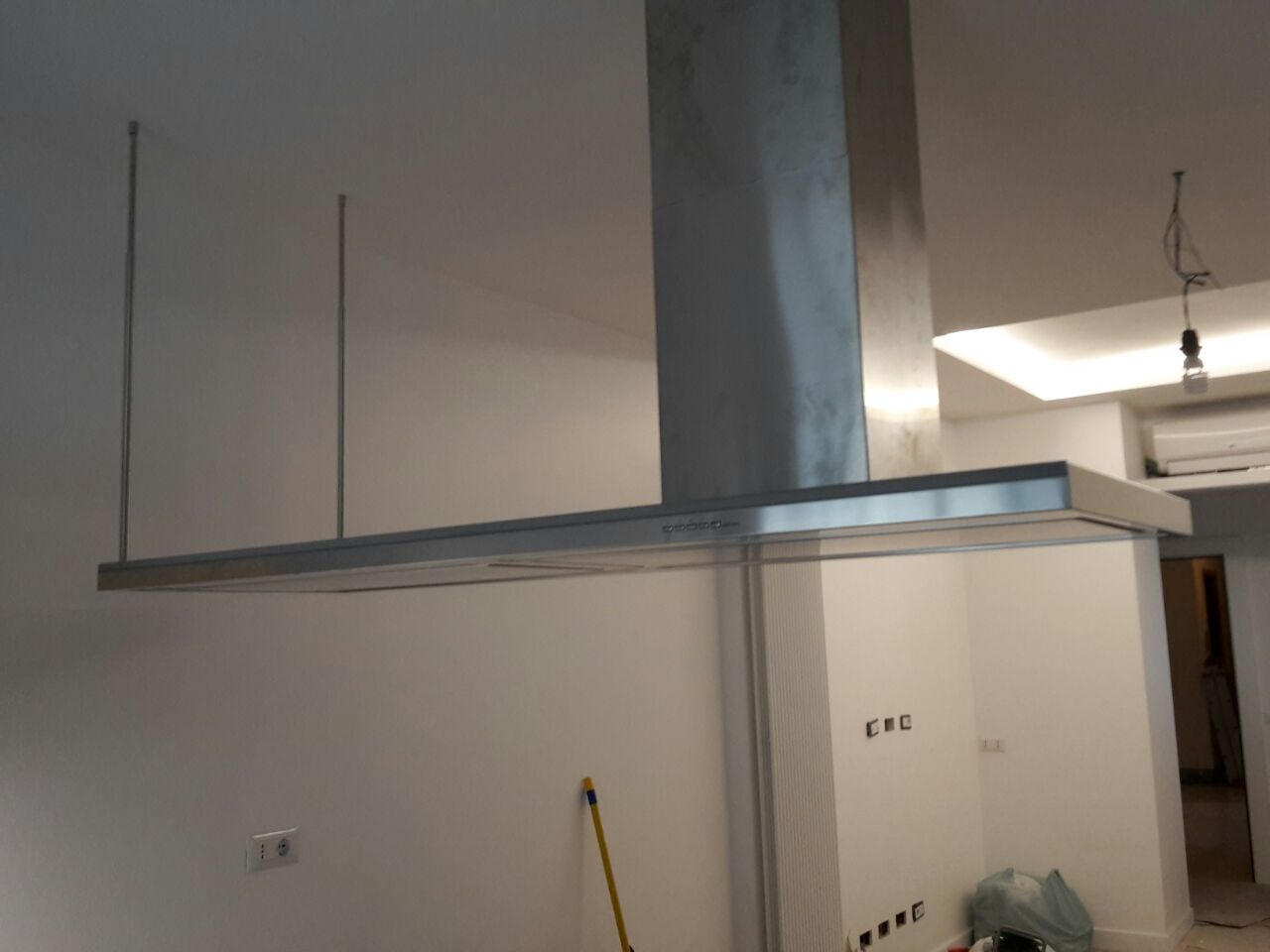 Cappa Aspirante/filtrante Ad Isola Total Inox 120 scatto 2