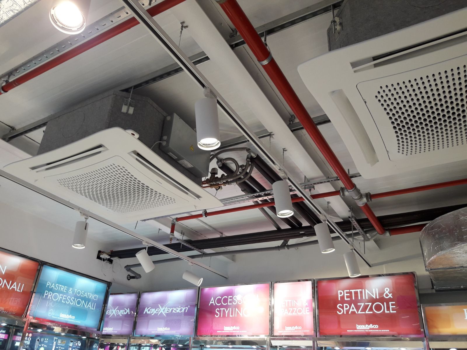 Impianto Di Riscaldamento E Climatizzazione Fan Coil scatto 3