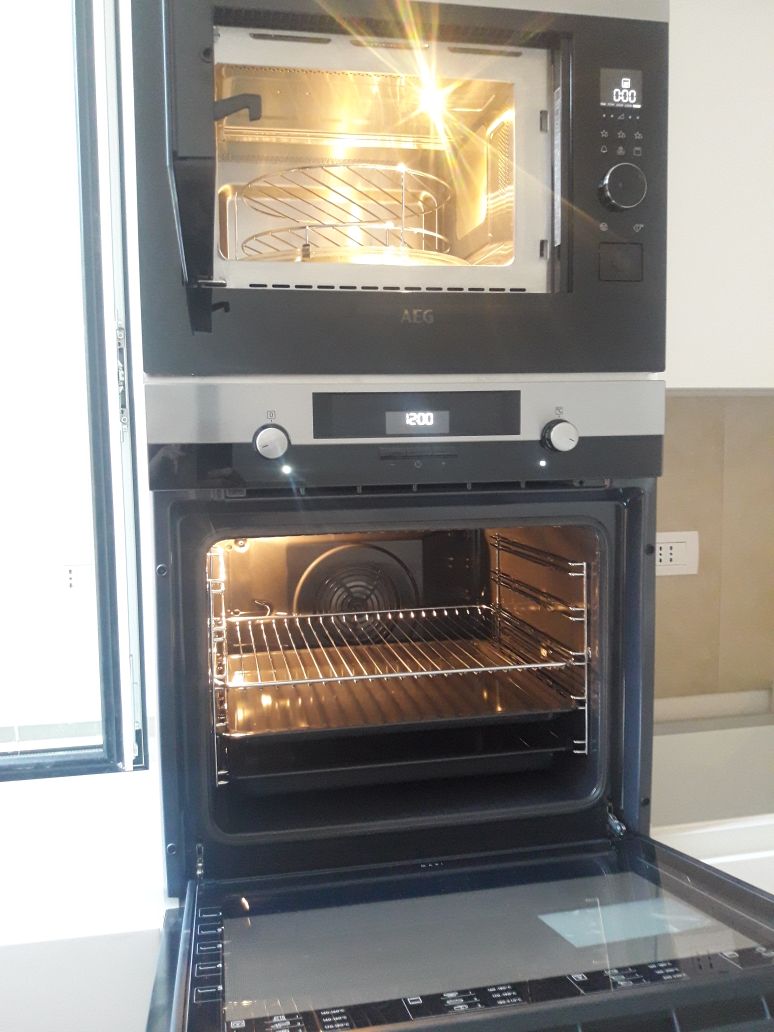 Forno Aeg Da Incasso Con Pirolisi Classe scatto 2