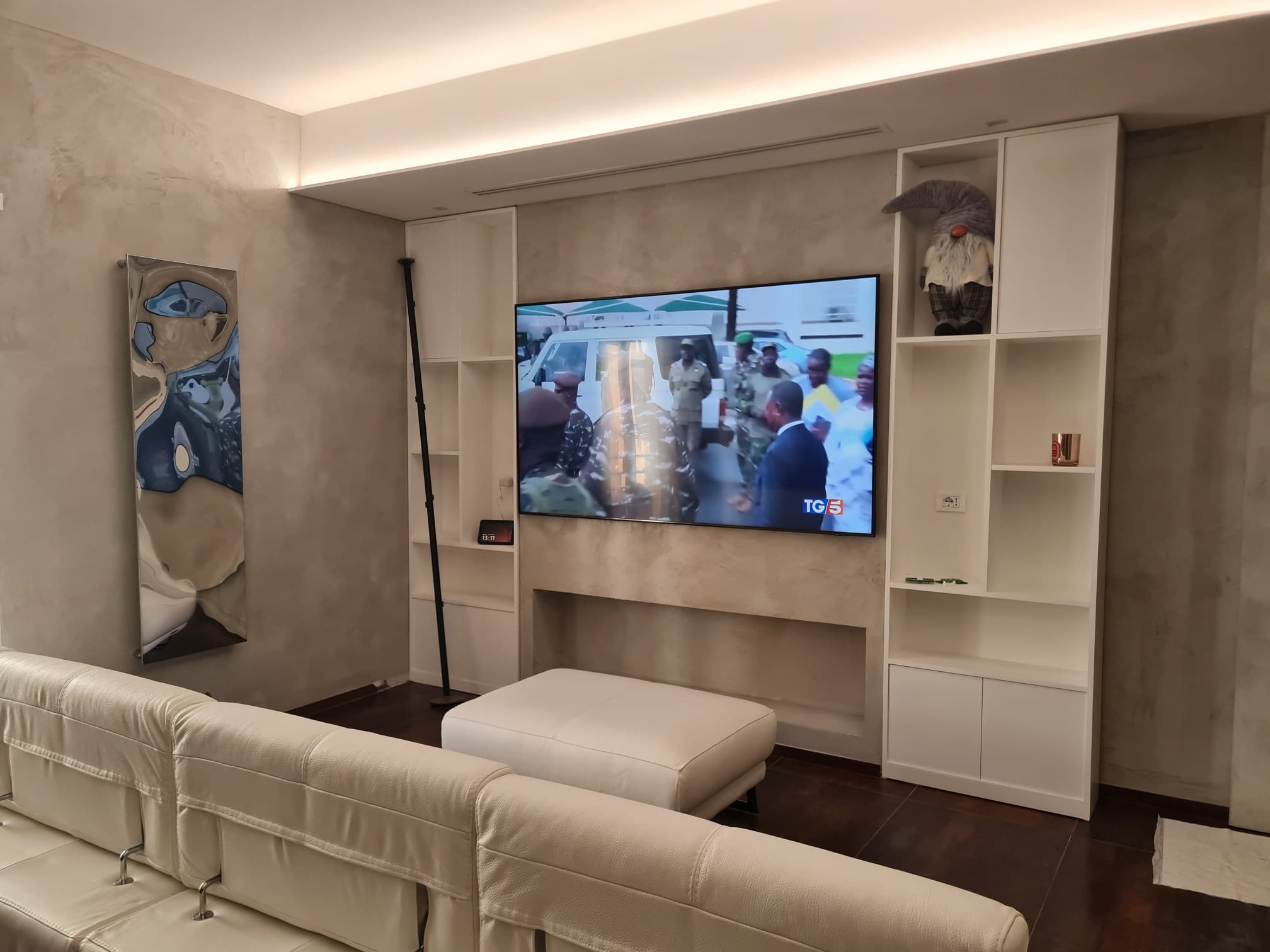 Smart Tv Samsung Qled 85 Pollici Con scatto 2